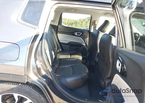 2022 Jeep Compass Limited 4X4 z USA, uszkodzony, nr VIN 3C4NJDCB8NT190972